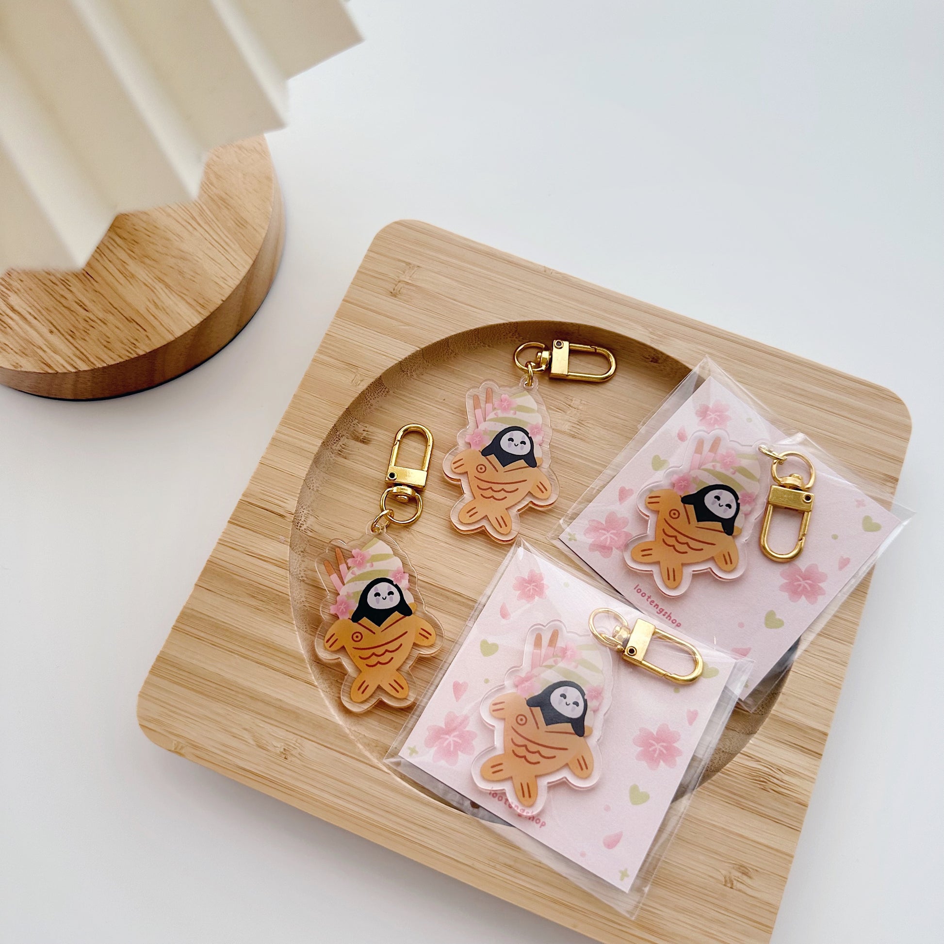 no face taiyaki ice cream keychain